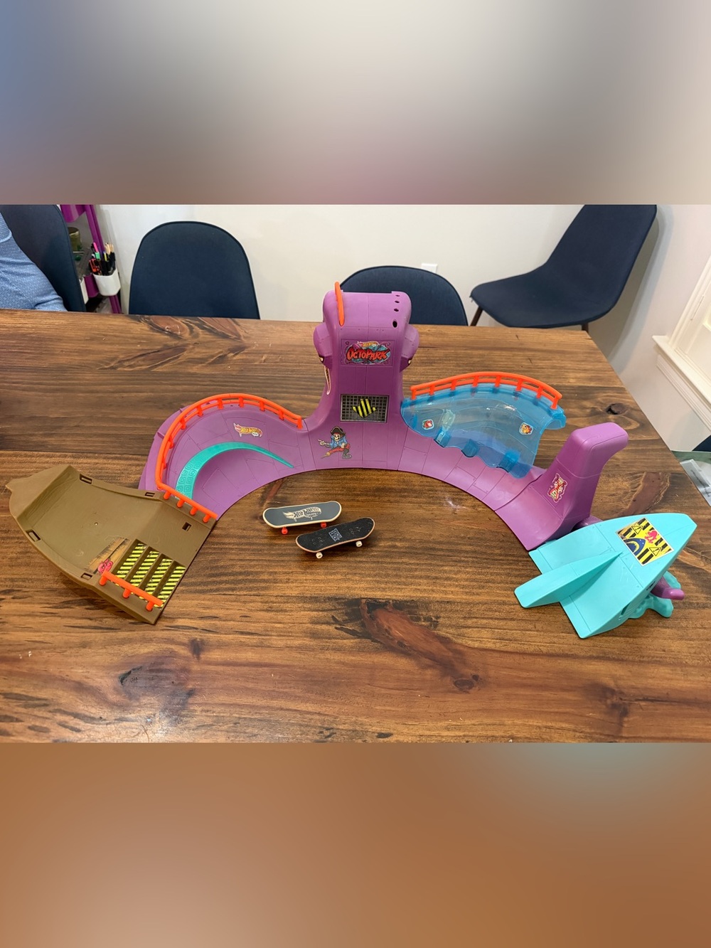 Mattel Octopark Skate Playset with 2 included skateboards